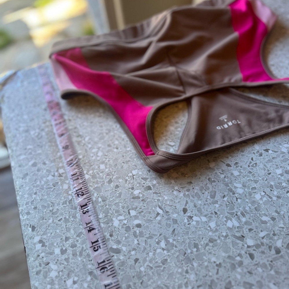 Torrid Size 1 Performance Core Active Sports Bra - image 5